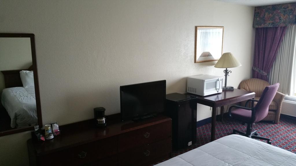 Imperial Swan Hotel And Suites Lakeland Buitenkant foto